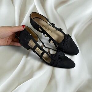 Chanel black satin ballet flats bow detailing y2k vintage office siren deisgner
